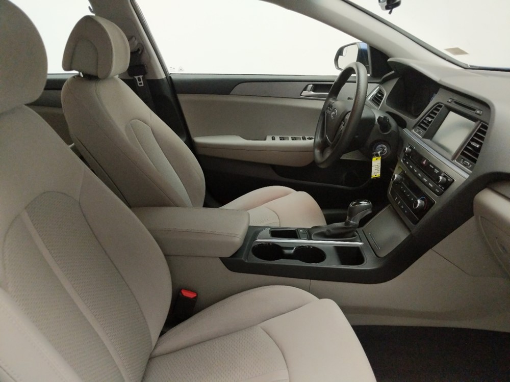 2016 Hyundai Sonata - Passenger Front Seat