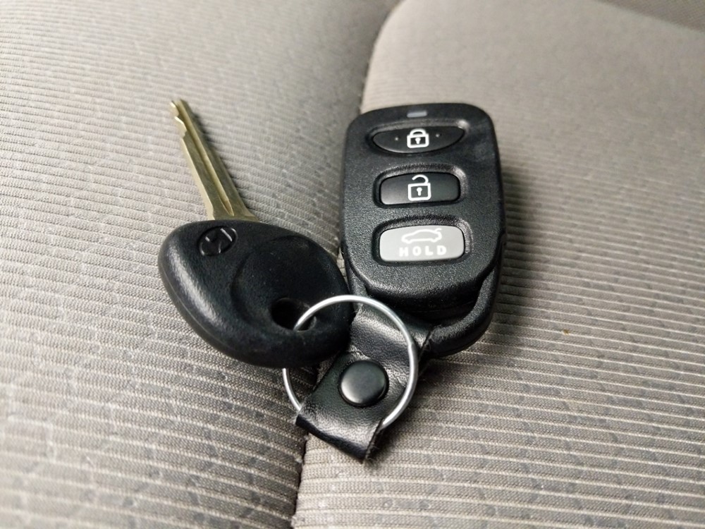 2017 Hyundai Elantra - Keys