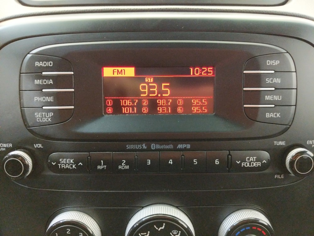 2016 Kia Soul - Stereo Package