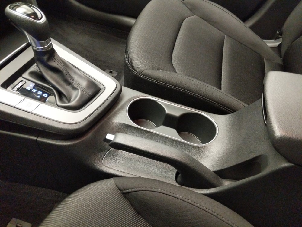 2018 Hyundai Elantra - Center Console/Cup Holders