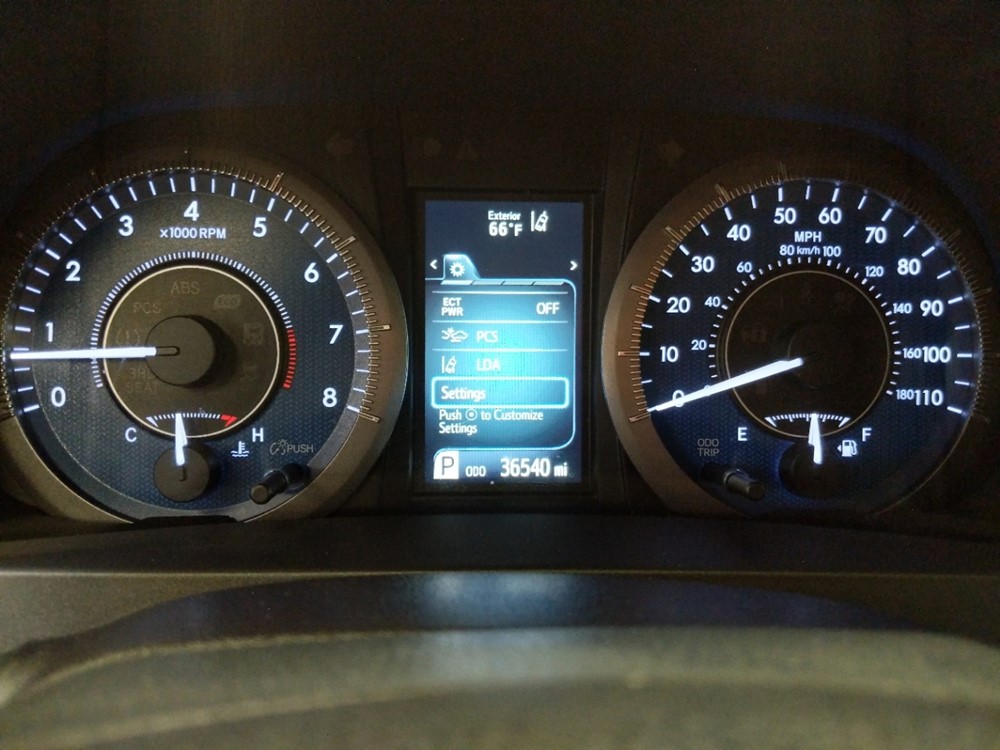 2018 Toyota Sienna - Odometer Close Up