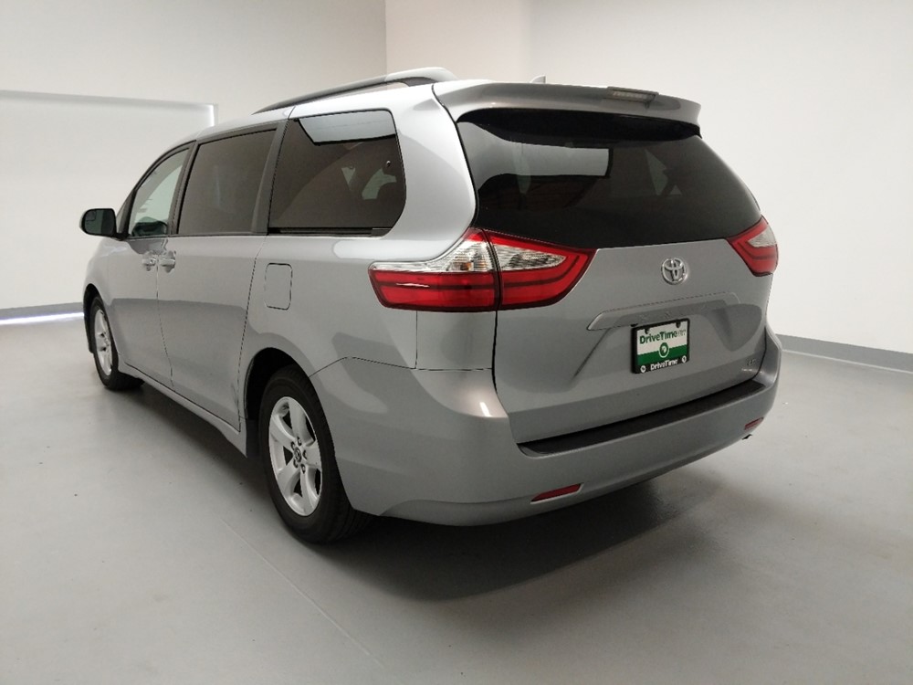 2018 Toyota Sienna - Driver Rear Bumper