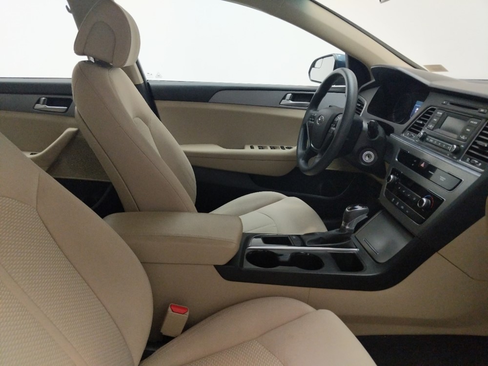 2017 Hyundai Sonata - Passenger Front Seat