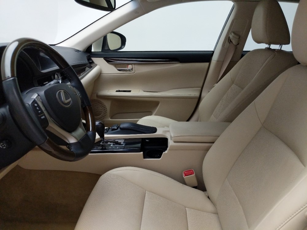 2015 Lexus ES 350 - Driver Front Seat