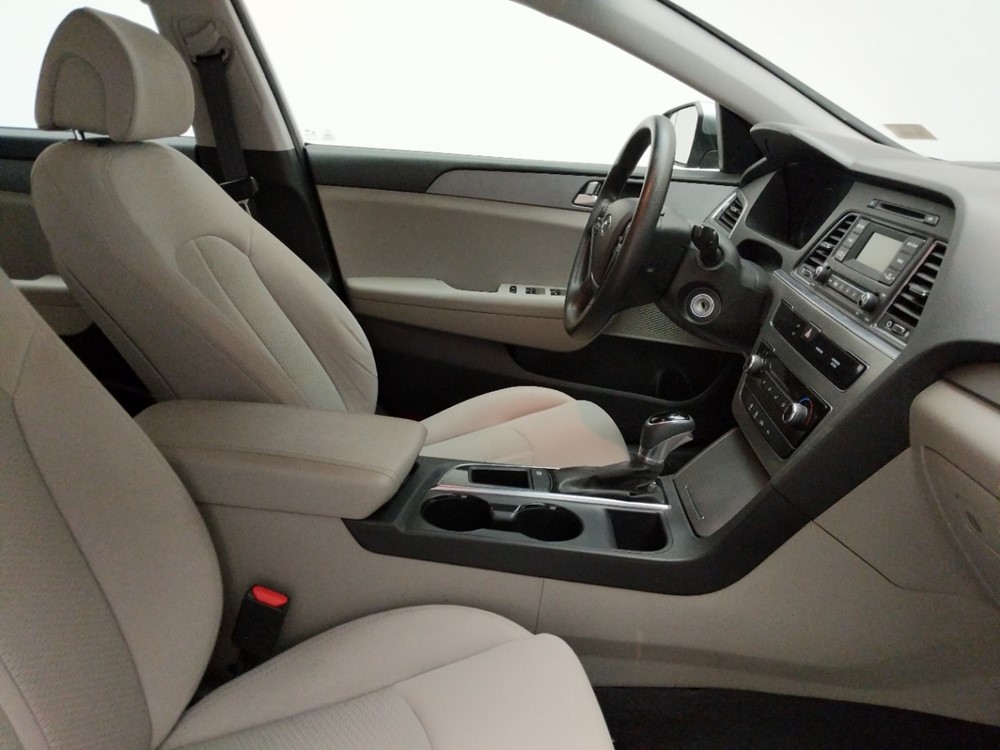 2017 Hyundai Sonata - Passenger Front Seat