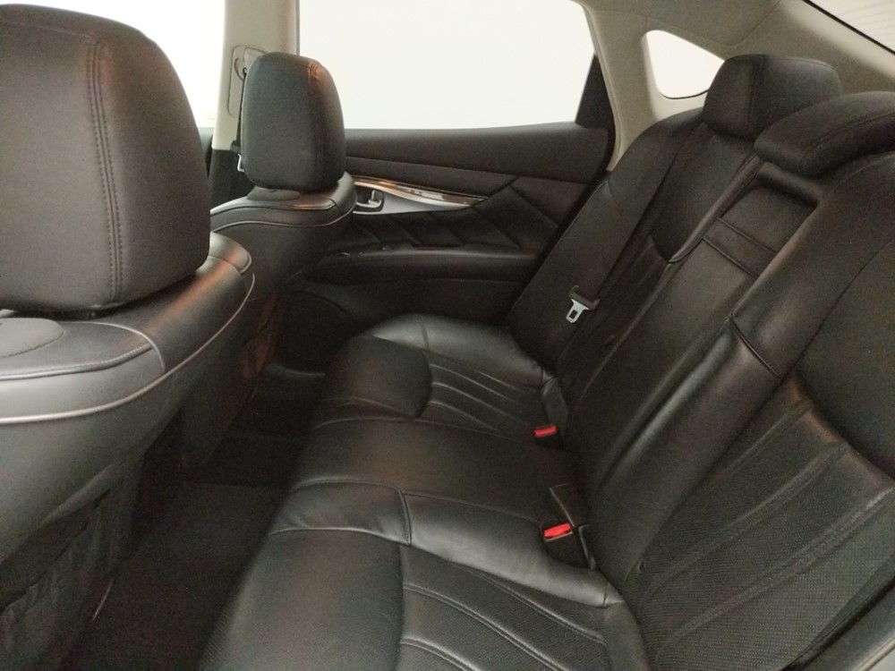 2012 INFINITI M37 - Driver Rear Seat