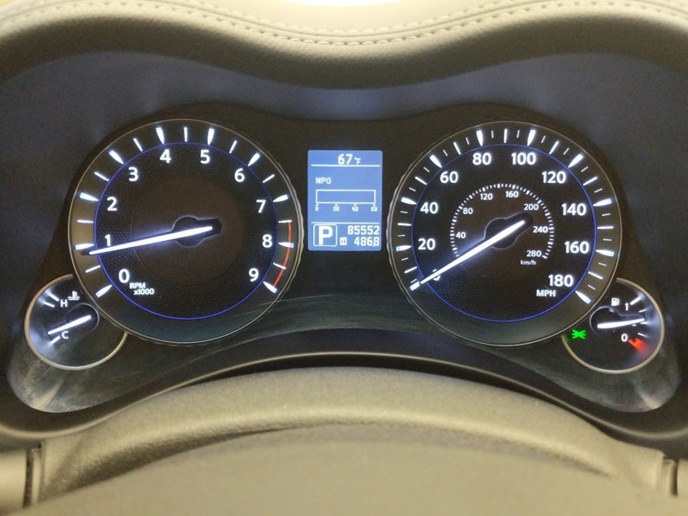 2012 INFINITI M37 - Odometer Close Up