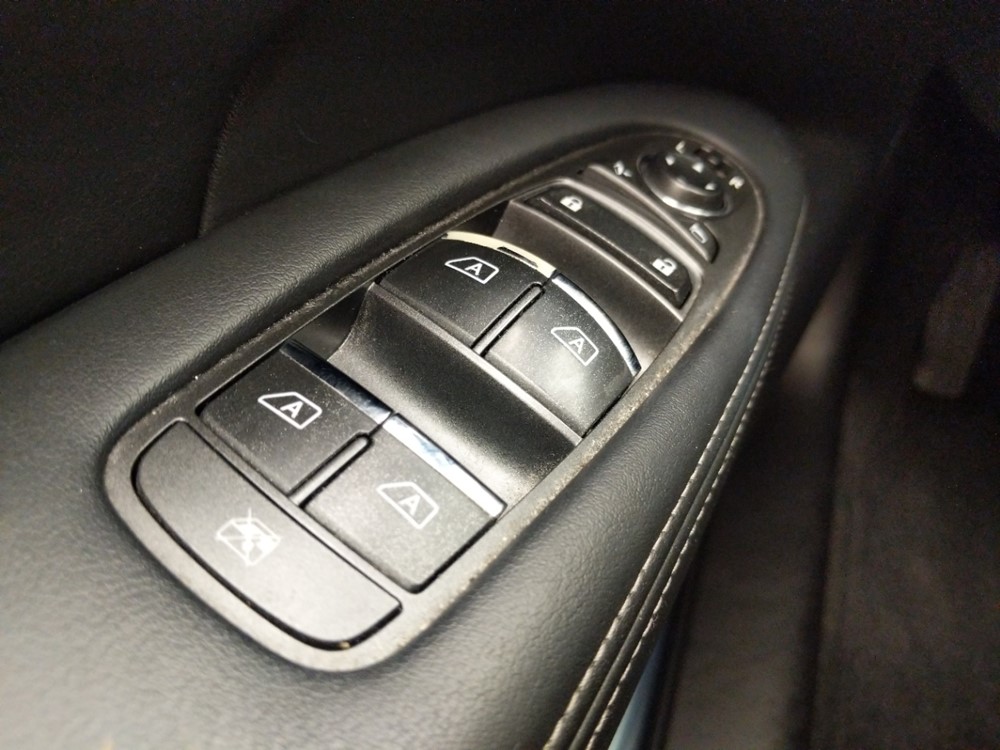 2012 INFINITI M37 - Driver Power Windows/Lock Control