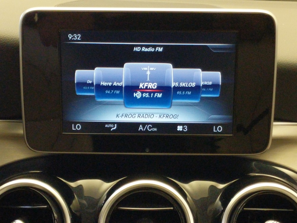 2016 Mercedes-Benz C300 - Stereo Package
