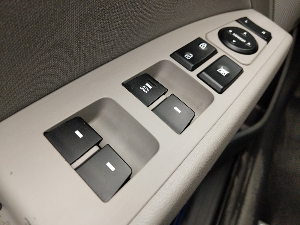 2018 Hyundai Elantra - Driver Power Windows/Lock Control