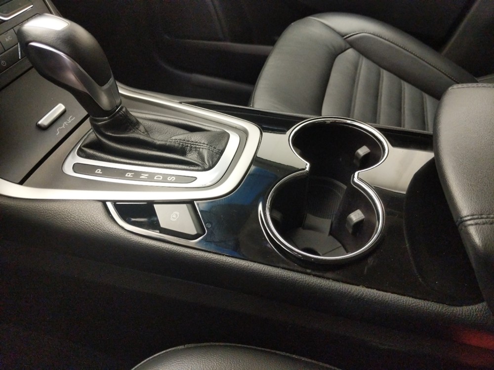 2015 Ford Edge - Center Console/Cup Holders