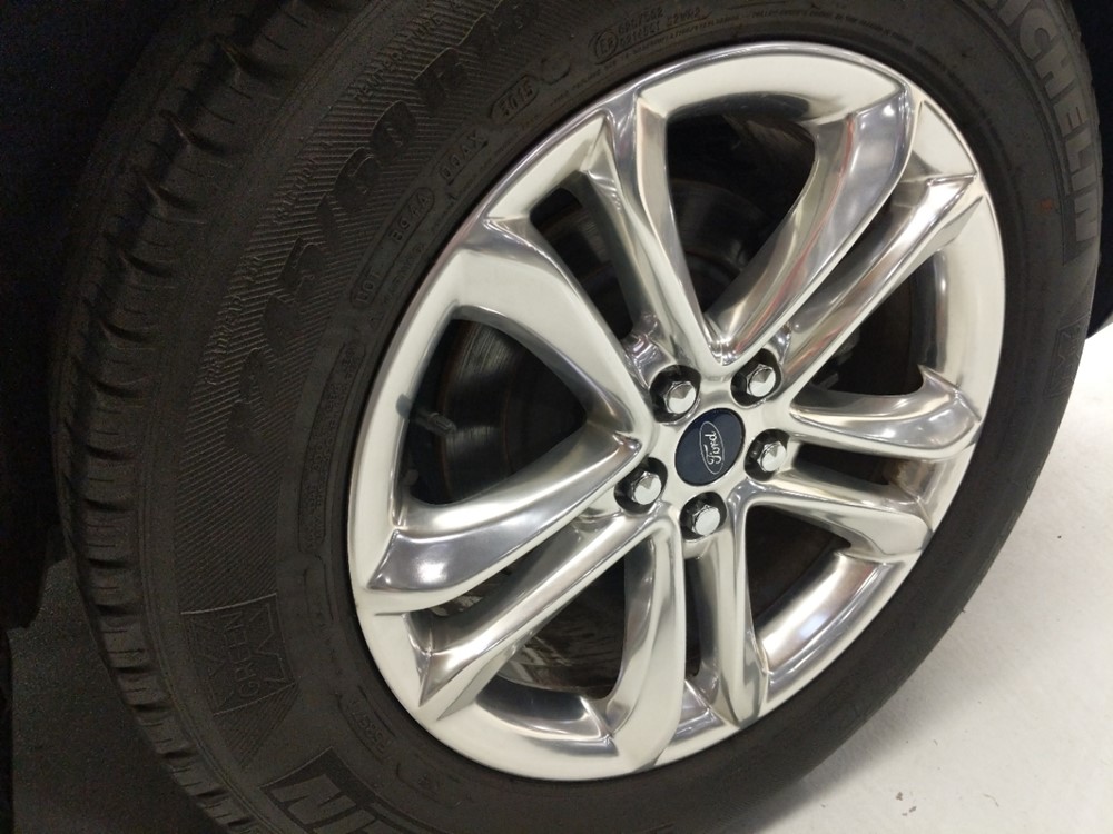 2015 Ford Edge - Wheel