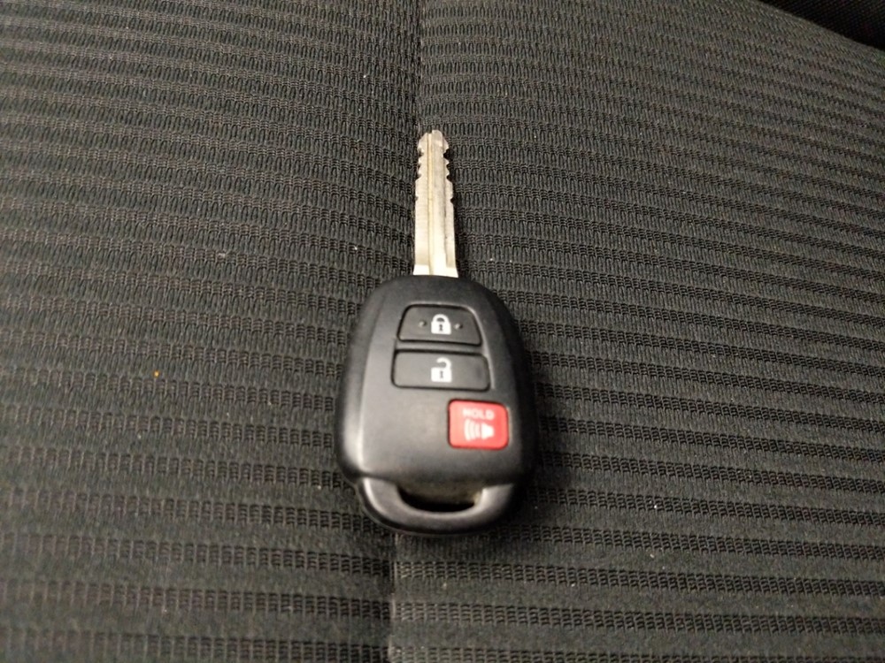 2018 Toyota RAV4 - Keys