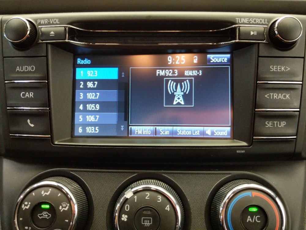 2018 Toyota RAV4 - Stereo Package