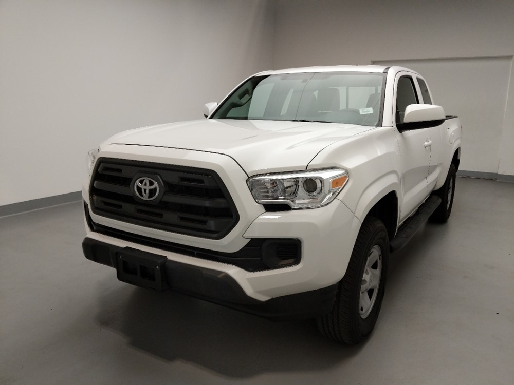 2016 Toyota Tacoma - Driver Front Bumper