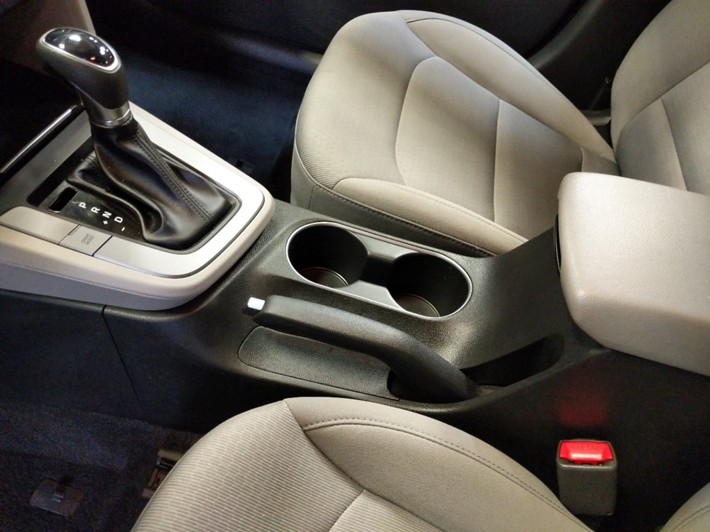 2018 Hyundai Elantra - Center Console/Cup Holders