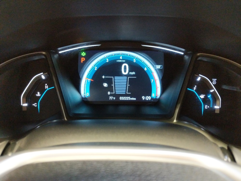 2016 Honda Civic - Odometer Close Up