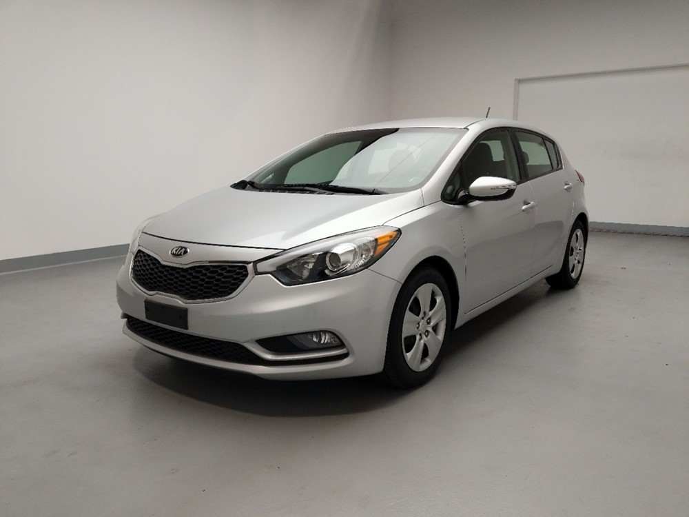 Used 2016 Kia Forte5 Driver Front Bumper