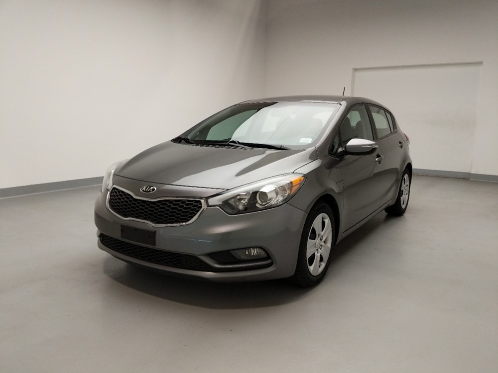 Used 2016 Kia Forte5 Driver Front Bumper