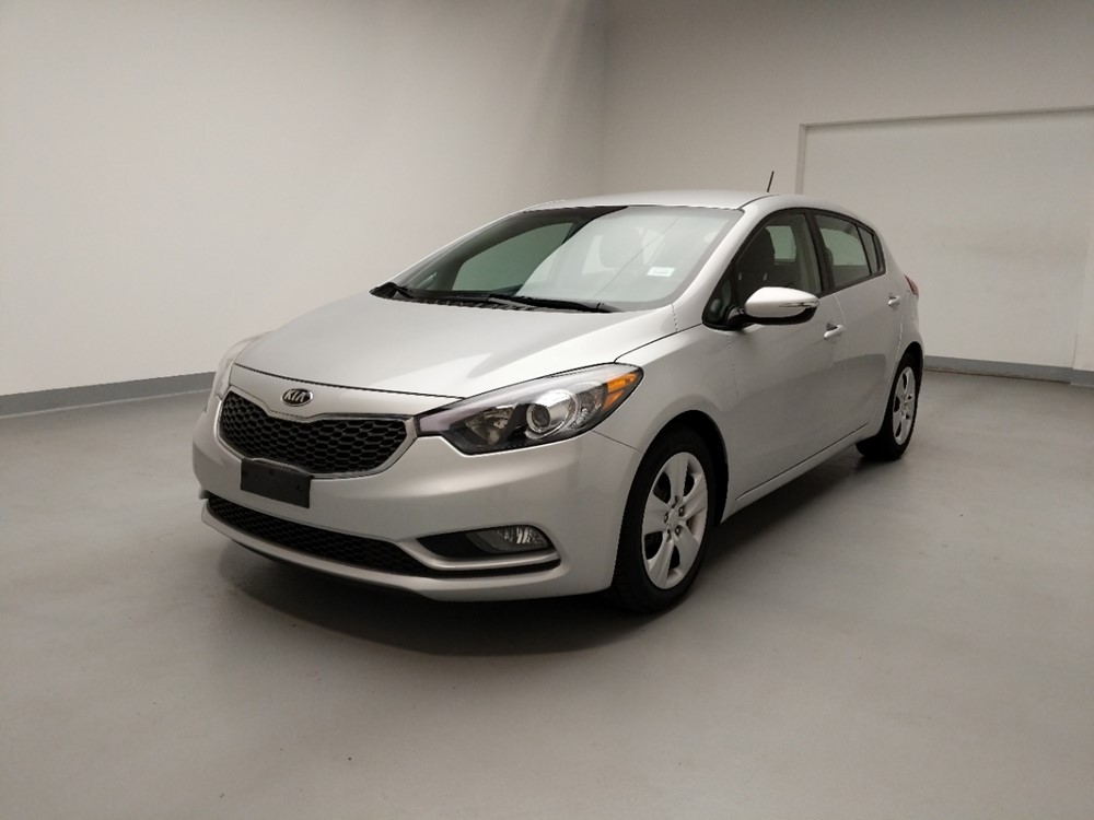 Used 2016 Kia Forte5 Driver Front Bumper