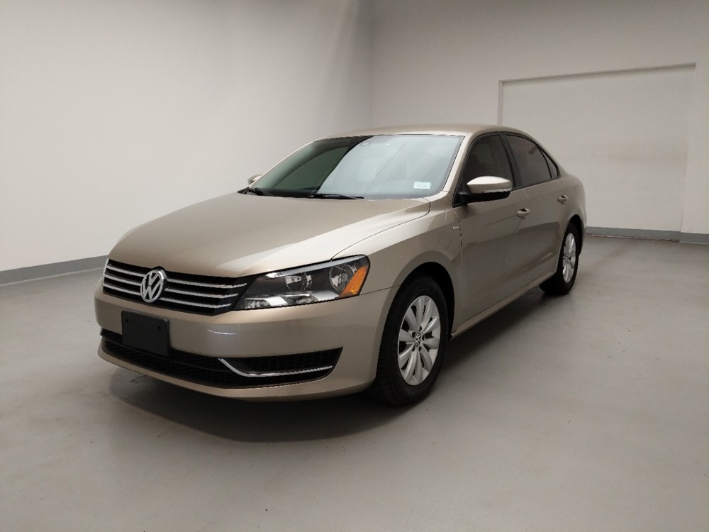 Used 2015 Volkswagen Passat Driver Front Bumper