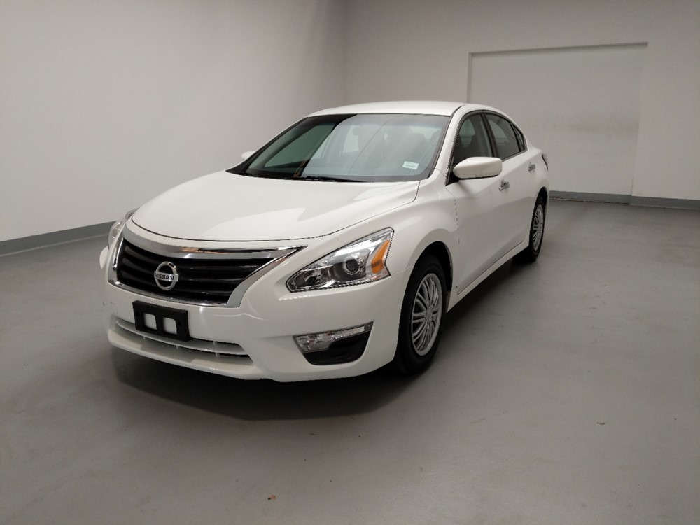 Used 2015 Nissan Altima Driver Front Bumper