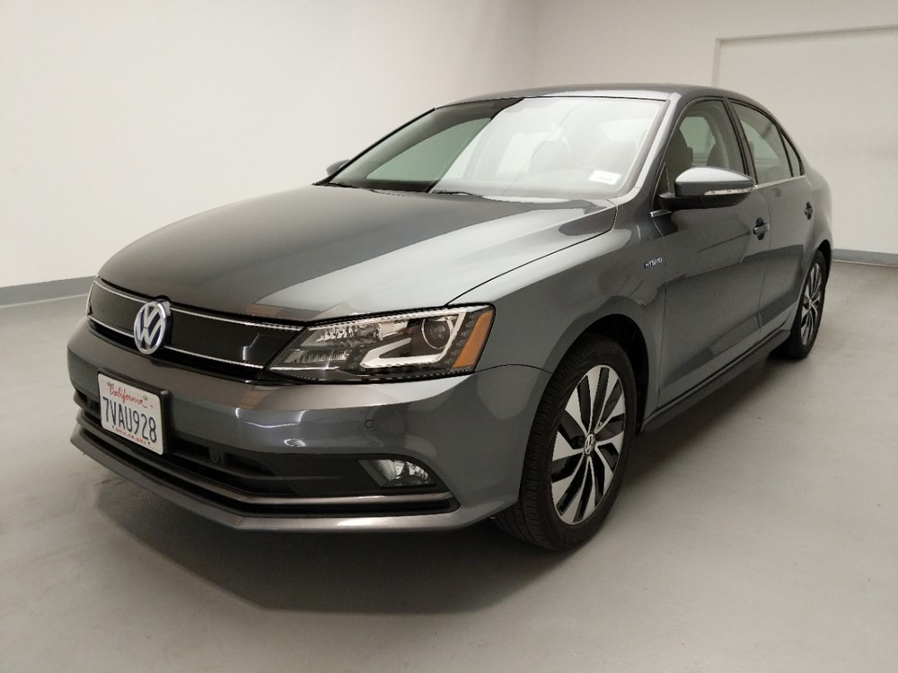Used 2016 Volkswagen Jetta Driver Front Bumper