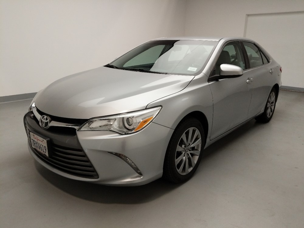 Used 2016 Toyota Camry Driver Front Bumper