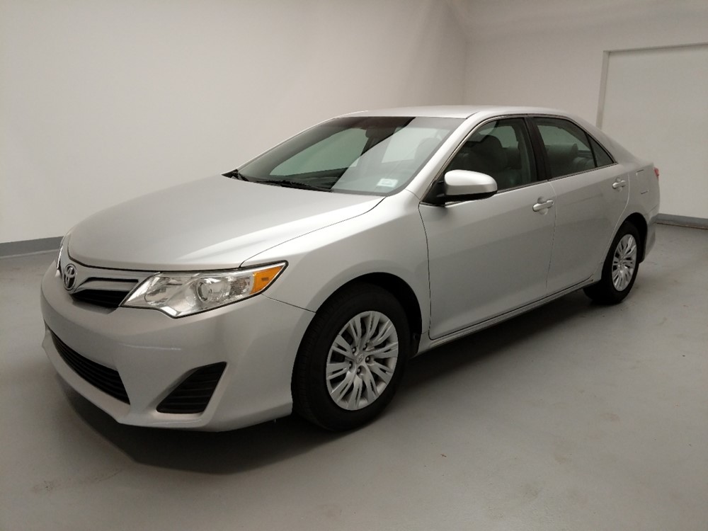 Used 2013 Toyota Camry Driver Front Bumper
