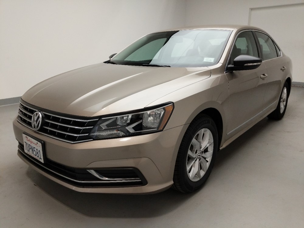 Used 2016 Volkswagen Passat Driver Front Bumper