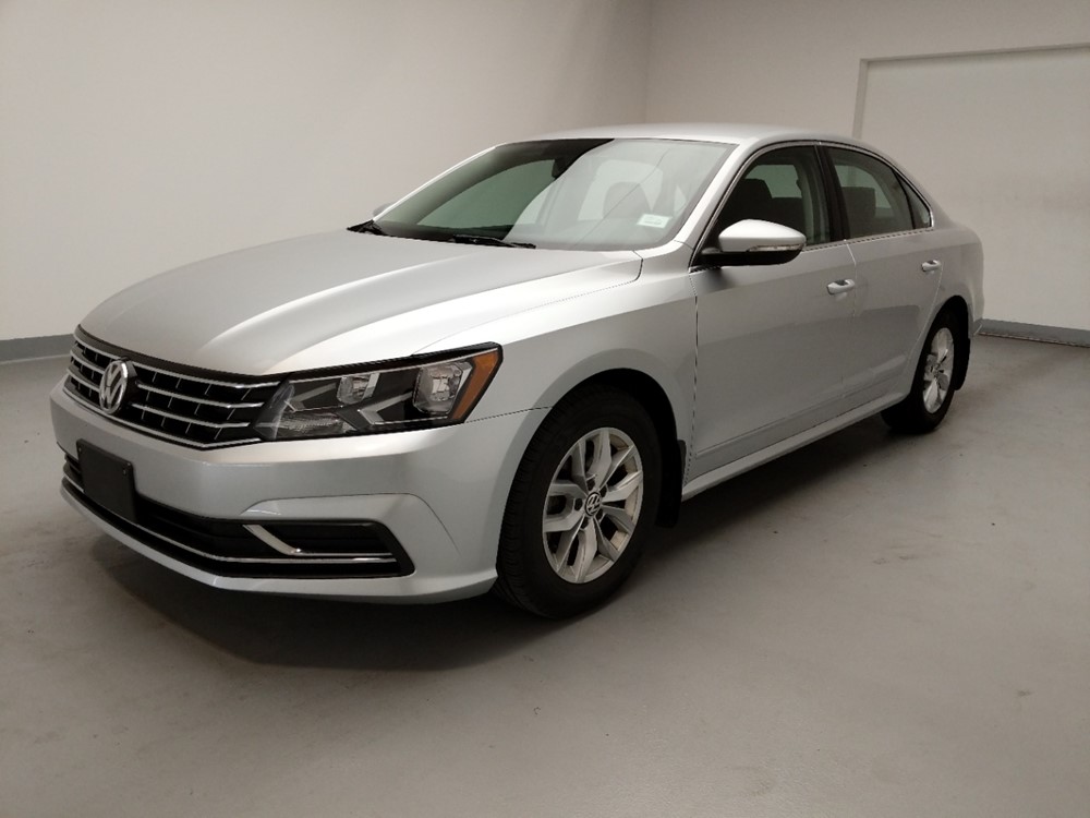 Used 2016 Volkswagen Passat Driver Front Bumper