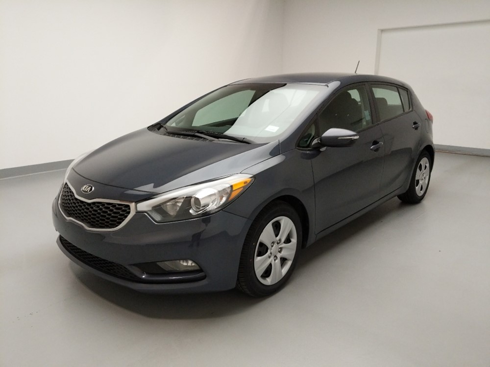 Used 2016 Kia Forte5 Driver Front Bumper