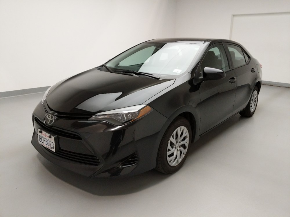Used 2018 Toyota Corolla Driver Front Bumper