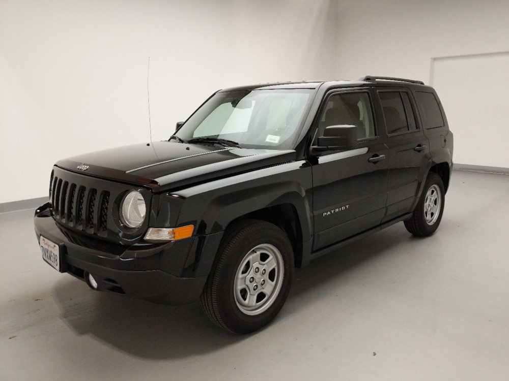 Used 2017 Jeep Patriot Driver Front Bumper