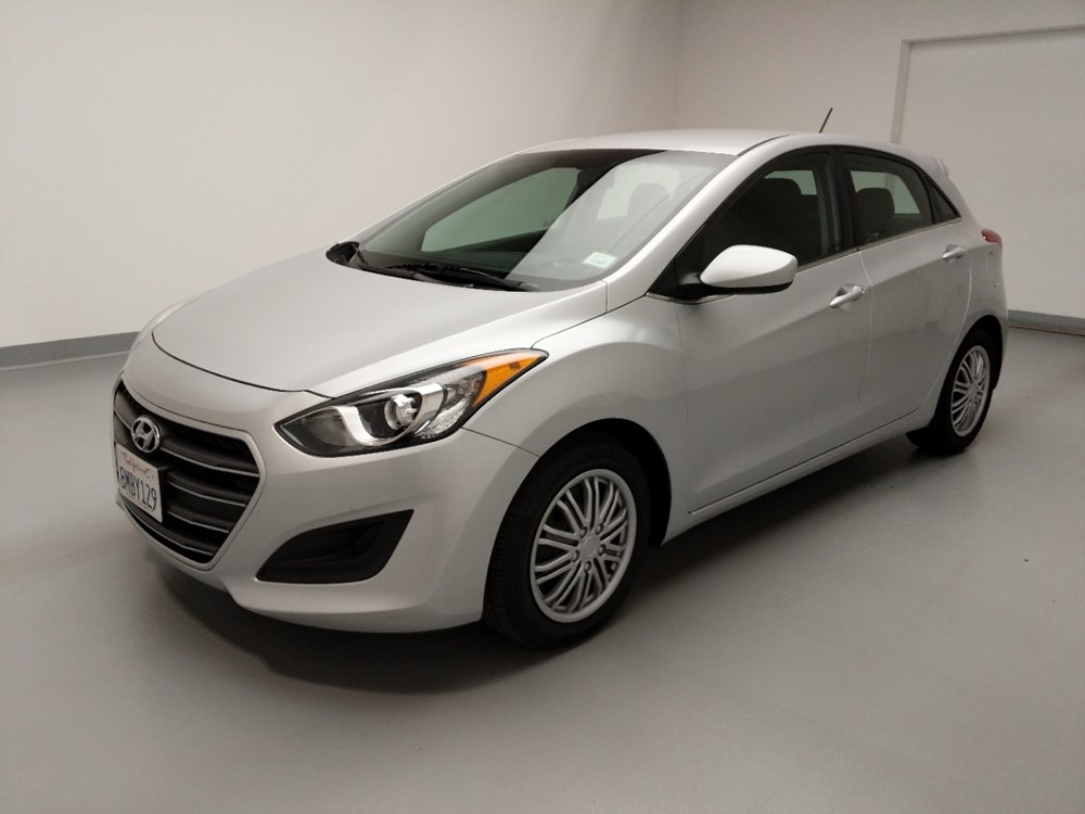 Used 2017 Hyundai Elantra Driver Front Bumper
