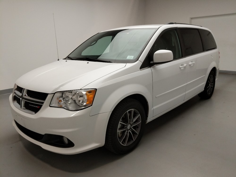 Used 2017 Dodge Grand Caravan Driver Front Bumper