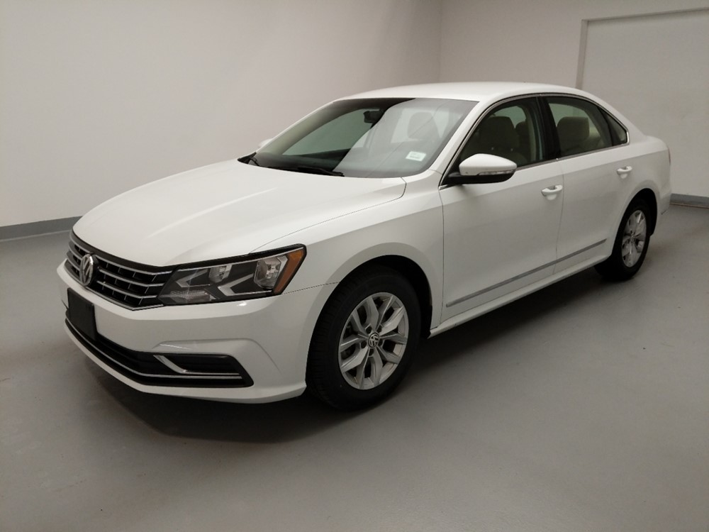 Used 2017 Volkswagen Passat Driver Front Bumper