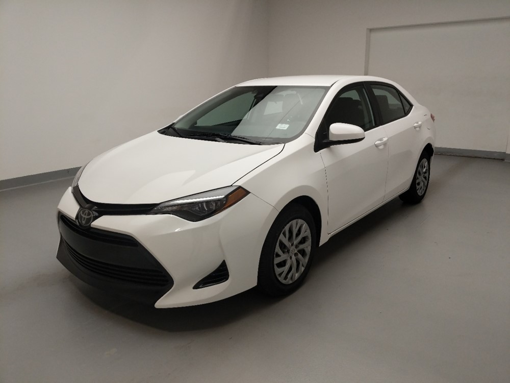 Used 2018 Toyota Corolla Driver Front Bumper