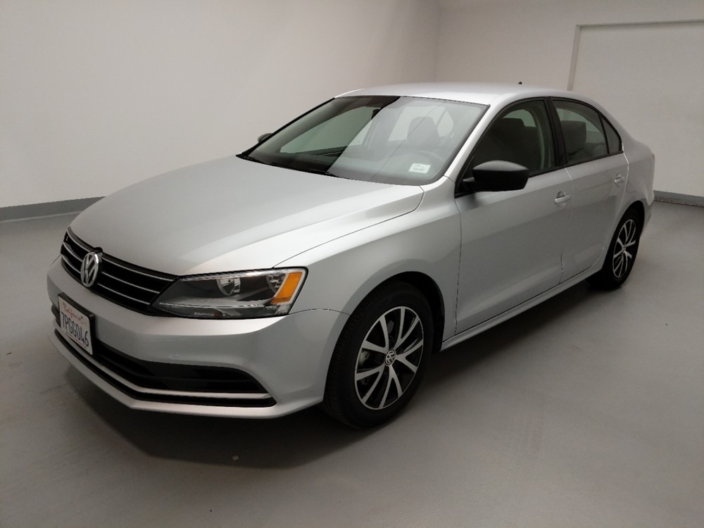 Used 2016 Volkswagen Jetta Driver Front Bumper