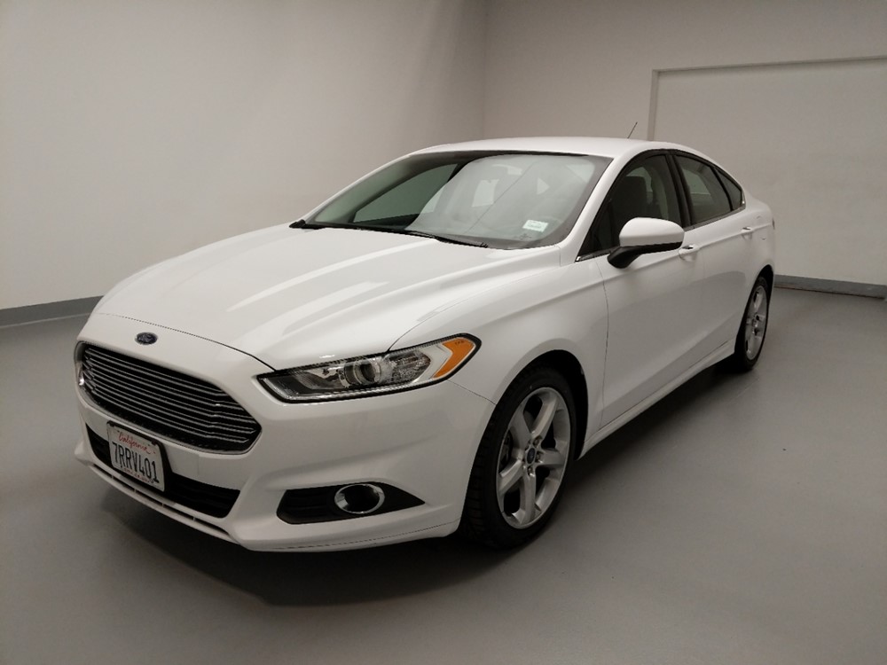 Used 2016 Ford Fusion Driver Front Bumper