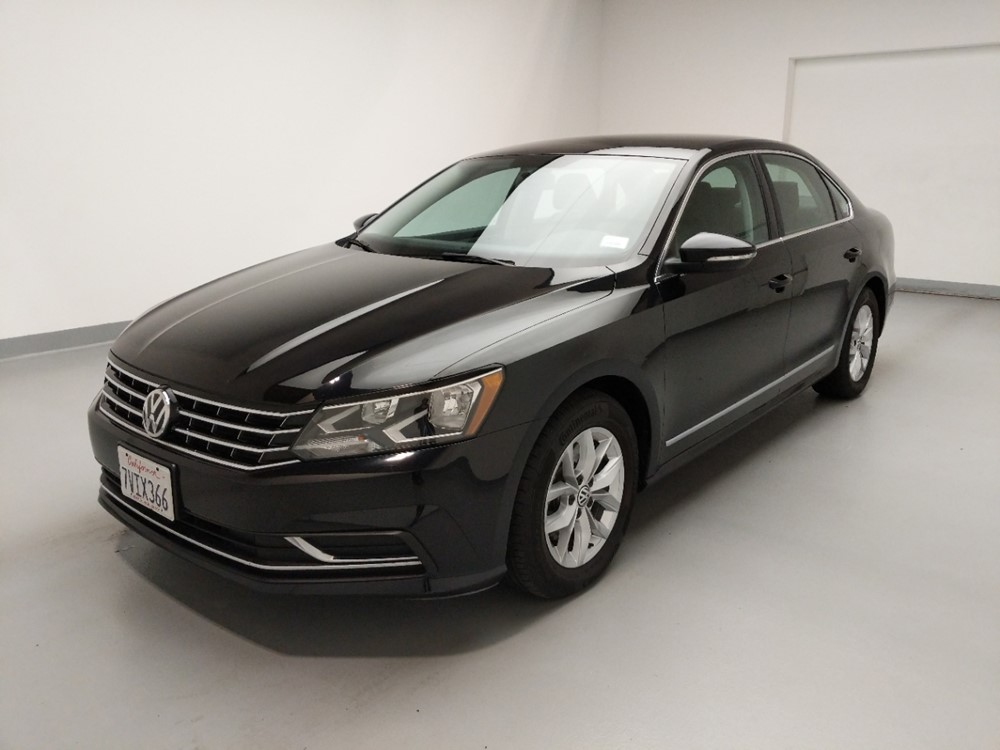 Used 2017 Volkswagen Passat Driver Front Bumper