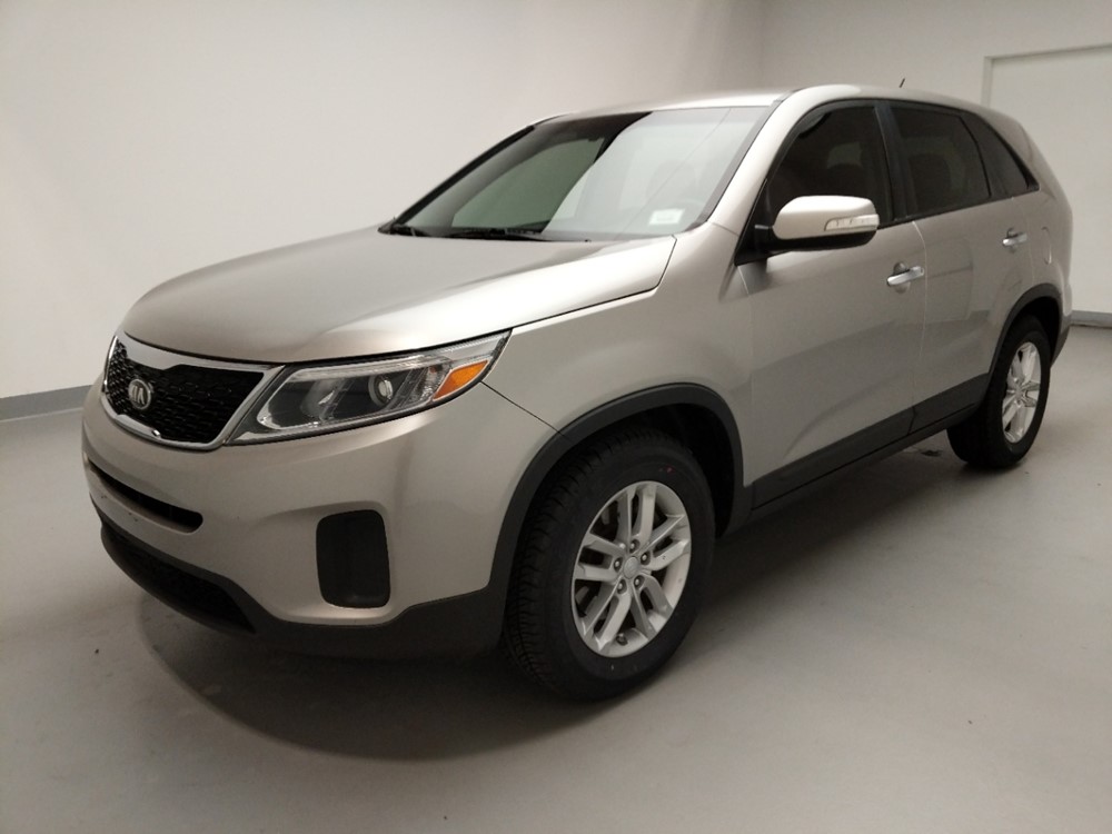 Used 2014 Kia Sorento Driver Front Bumper