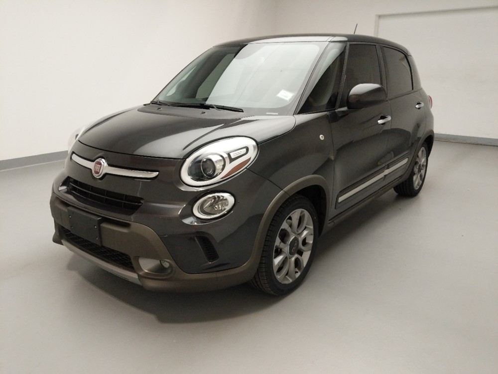 Used 2015 FIAT 500L Driver Front Bumper