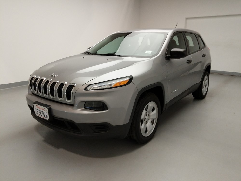 Used 2016 Jeep Cherokee Driver Front Bumper