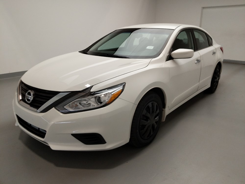 Used 2017 Nissan Altima Driver Front Bumper