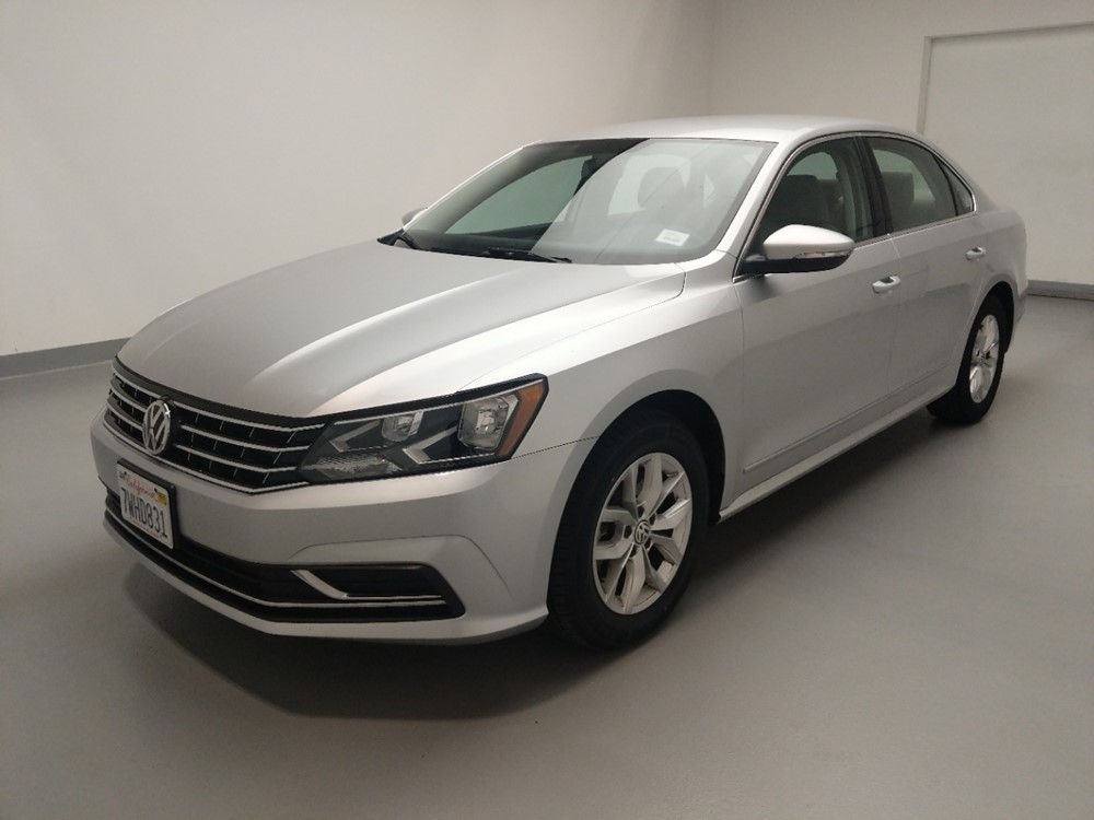 Used 2017 Volkswagen Passat Driver Front Bumper
