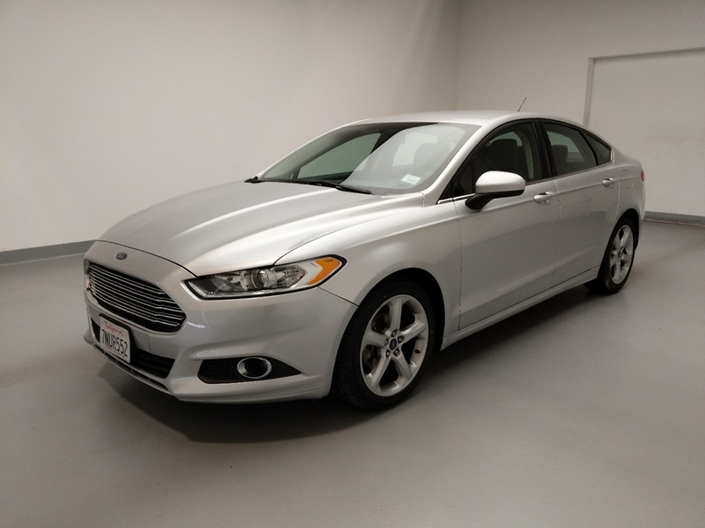 Used 2016 Ford Fusion Driver Front Bumper
