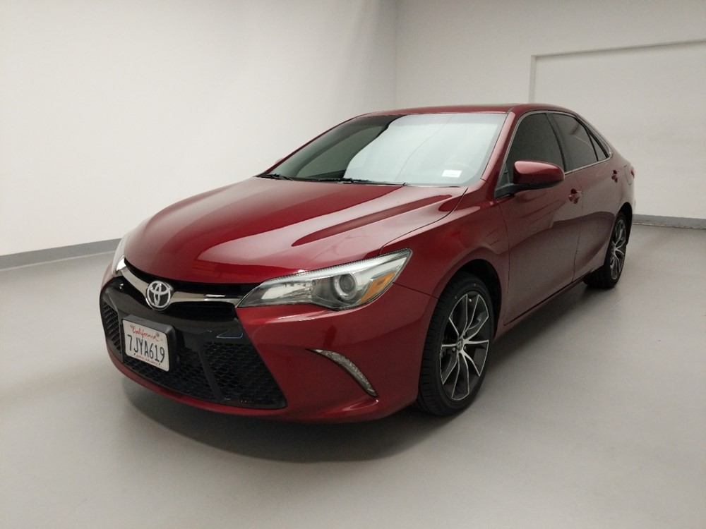 Used 2015 Toyota Camry Driver Front Bumper