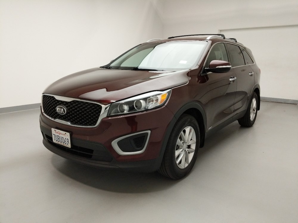 Used 2016 Kia Sorento Driver Front Bumper