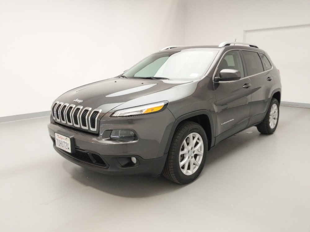 Used 2016 Jeep Cherokee Driver Front Bumper